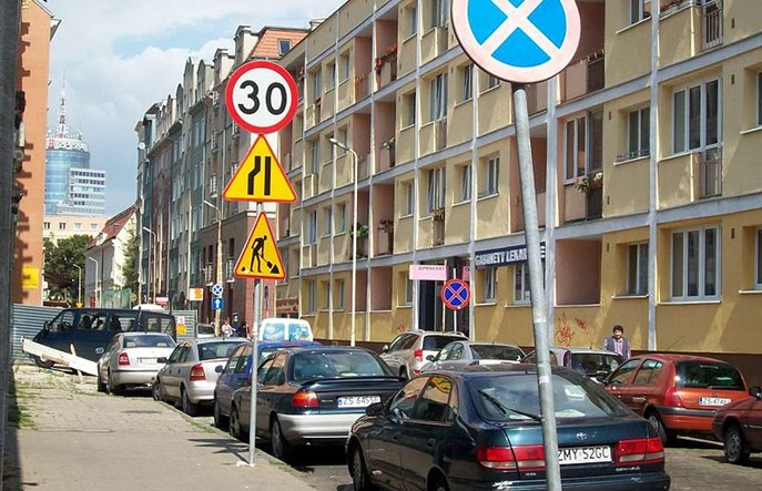 Miasta: Parkowanie jest w Polsce zbyt tanie