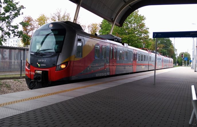 Łódzkie: Więcej pociągów do Tomaszowa i iR do Warszawy