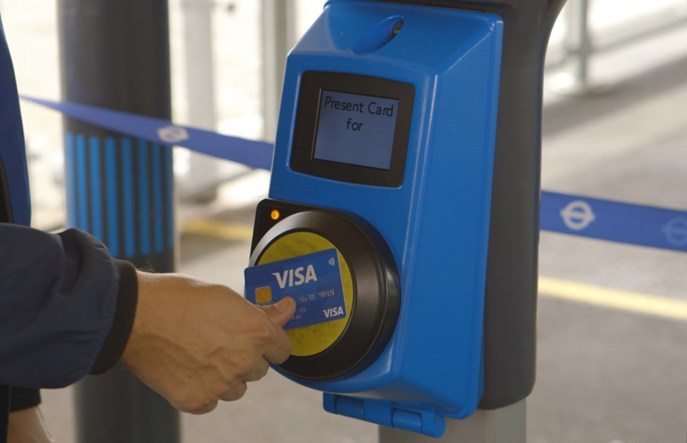 Karta płatnicza biletem nie tylko w dużych miastach