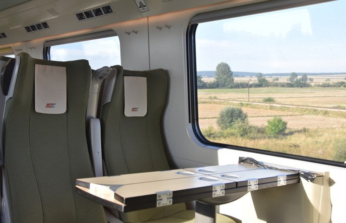 PKP Intercity dokładnie tłumaczy, dlaczego naprawa uszkodzonych ezt trwa długo