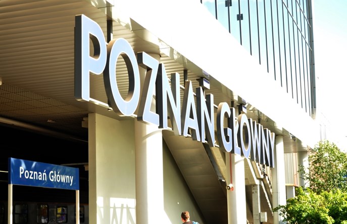 Zderzenie składów pasażerskich na stacji Poznań Główny