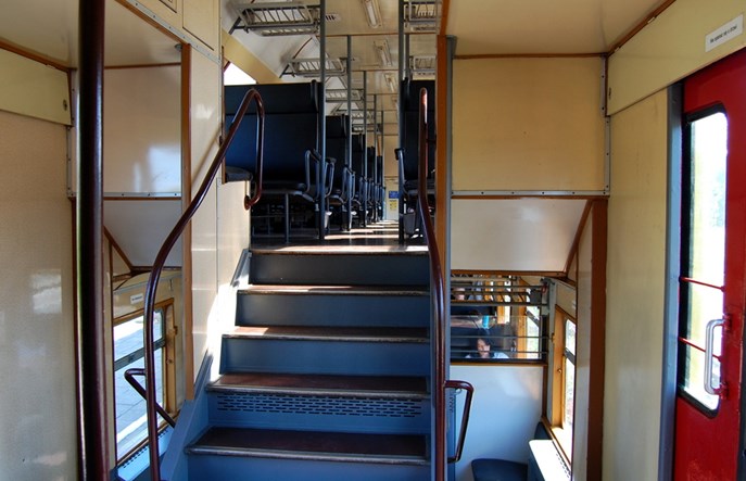 ASO Mieczkowski kupił dwa zestawy zabytkowych wagonów piętrowych bhp