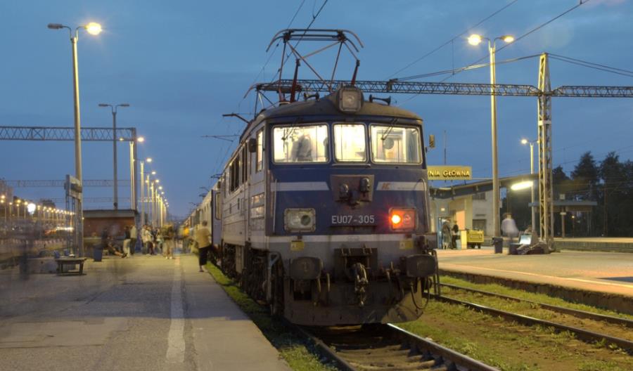 TLK „Ustronie”: 124 minuty planowego postoju w Gdyni TLK „Ustronie”: 124 minuty planowego postoju w Gdyni