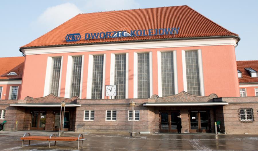 PKP SA odpowiada w sprawie opłaty dworcowej PKP SA odpowiada w sprawie opłaty dworcowej