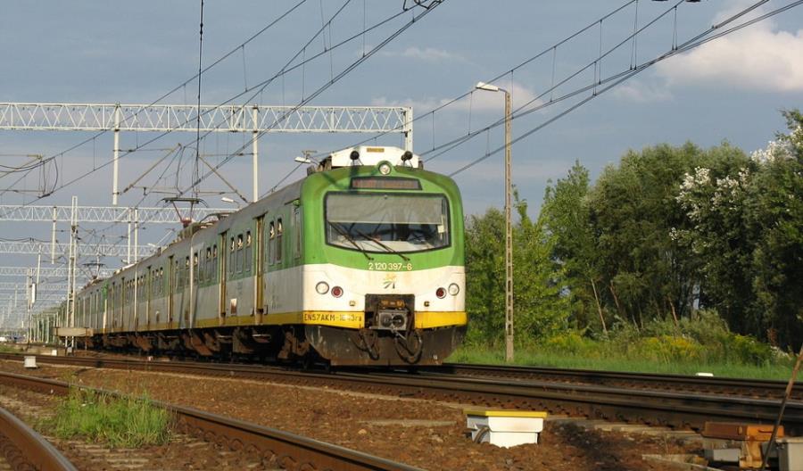 KM: Opóźnienia na linii łowickiej to skutek dużego obciążenia trasy KM: Opóźnienia na linii łowickiej to skutek dużego obciążenia trasy