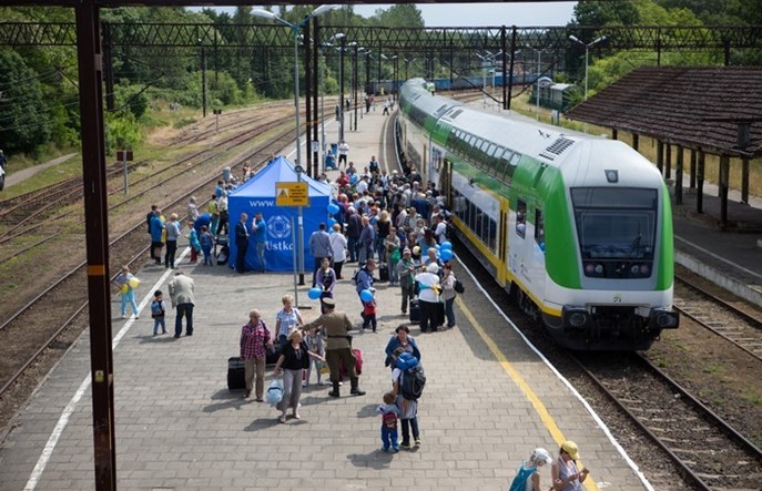 Wakacyjny pociąg Słoneczny Kolei Mazowieckich znowu z rekordem frekwencji