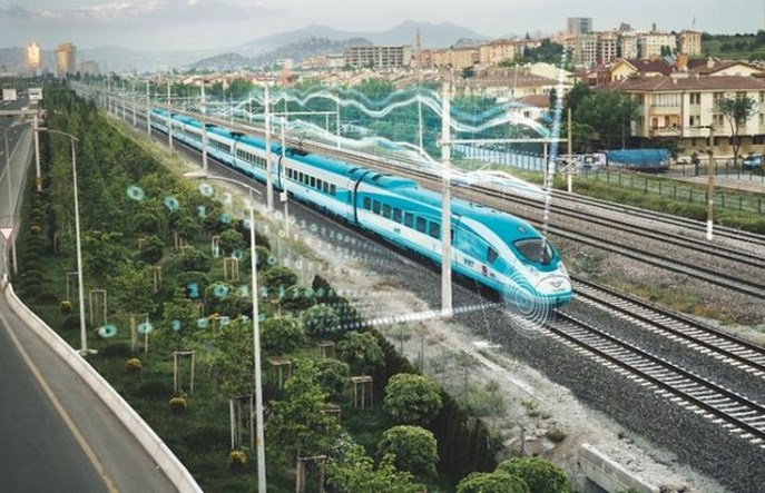 Celiński: Potrzeba rozwiązań lepszych od ERTMS