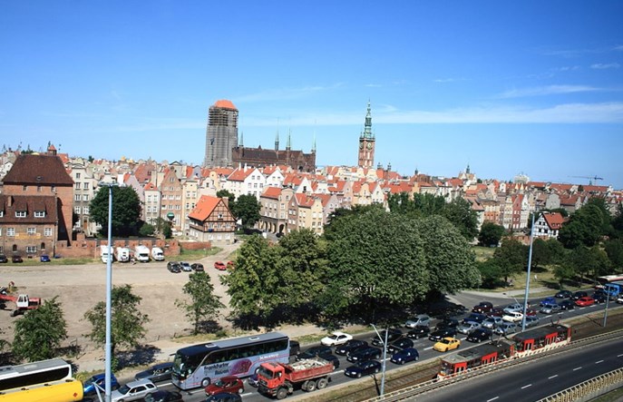 Gdańsk. Światła włączone szybciej, bo piesi sami „otworzyli” zebrę