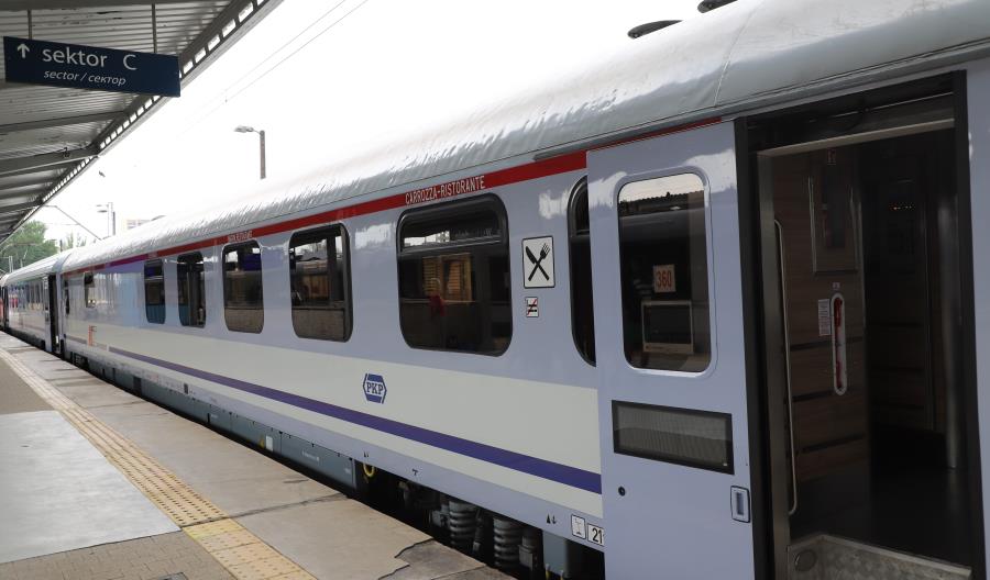 Więcej nowoczesnych wagonów w PKP Intercity. Pesa ze zleceniami na miliard Więcej nowoczesnych wagonów w PKP Intercity. Pesa ze zleceniami na miliard