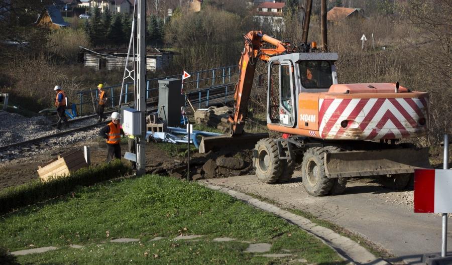 PLK zapowiada kolejne inwestycje między Stróżami a Krościenkiem PLK zapowiada kolejne inwestycje między Stróżami a Krościenkiem