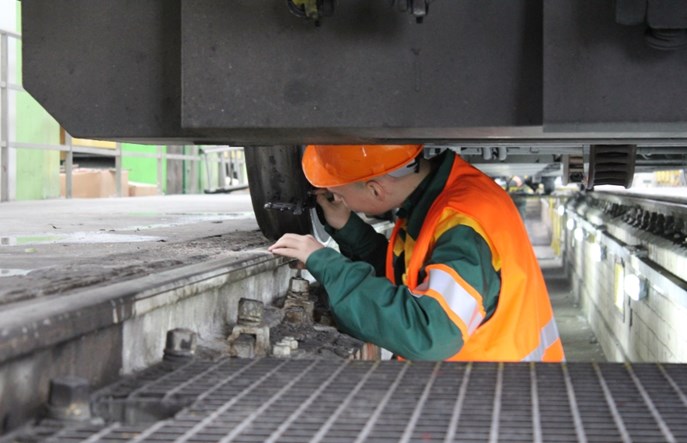 Koleje Mazowieckie szkolą przyszłych kolejarzy