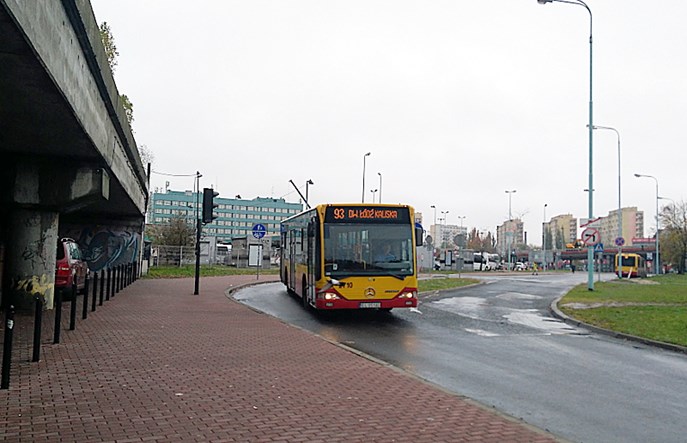 Łódź: Przystanki na żądanie pomagają... samochodom