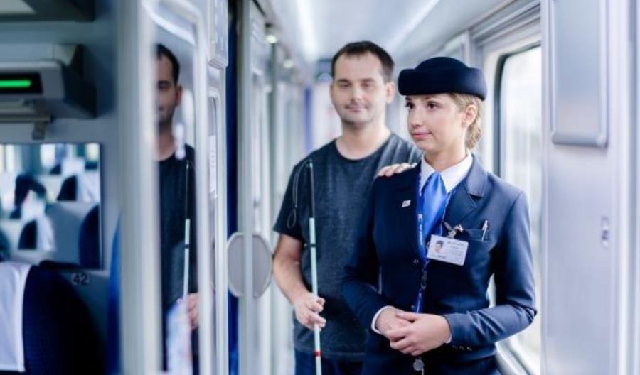 PKP Intercity szkoli z obsługi osób z niepełnosprawnościami PKP Intercity szkoli z obsługi osób z niepełnosprawnościami