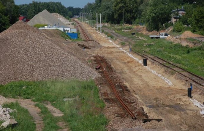 Rozgrzebane tory po Astaldi. Na siódemkę pociągi wrócą za rok?
