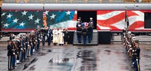 USA: Pogrzeb George’a Busha w obiektywie Union Pacific [ZDJĘCIA]