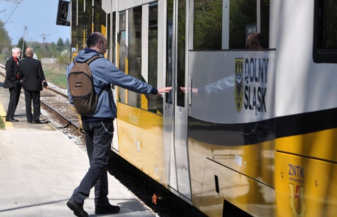 Nie brak ofert na naprawę przejętej od PKP linii na Dolnym Śląsku