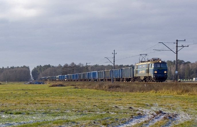 UTK: Kolej węglem stoi - analiza grup towarowych