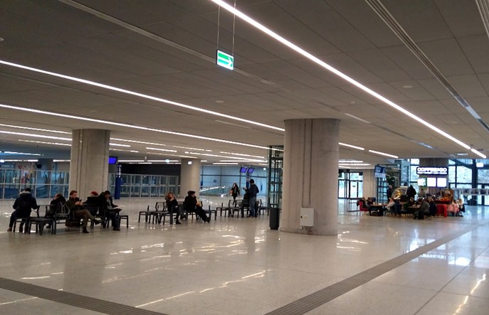 Łódź Fabryczna: Mało podróżnych to mało chętnych na wynajem pomieszczeń