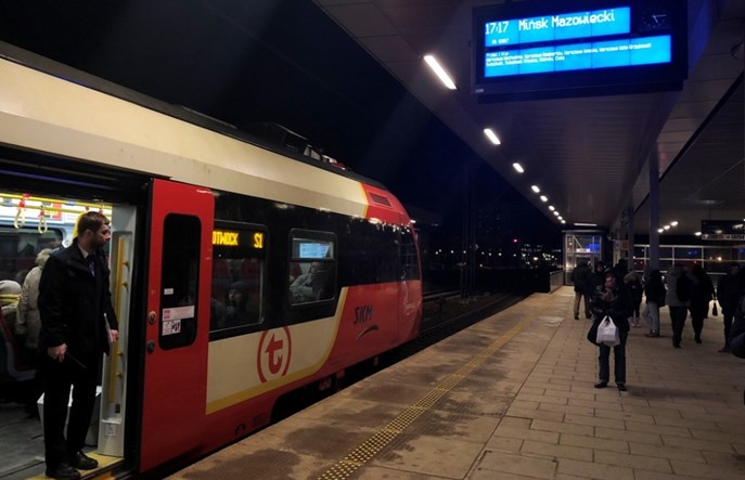 Warszawa Stadion: Ekrany kierują do złych pociągów. PLK: Nie mamy informacji o częstych odstępstwach