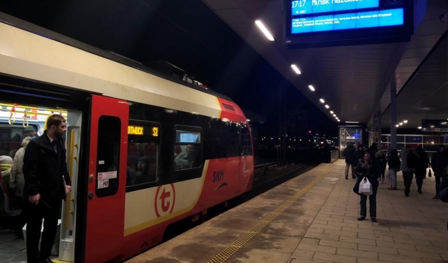 Warszawa Stadion: Ekrany kierują do złych pociągów. PLK: Nie mamy informacji o częstych odstępstwach Warszawa Stadion: Ekrany kierują do złych pociągów. PLK: Nie mamy informacji o częstych odstępstwach