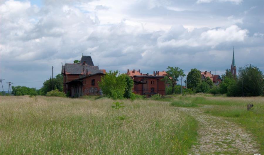 Miesiąc po przejęciu linii 341 Dolny Śląsk już ogłasza przetarg na jej remont Miesiąc po przejęciu linii 341 Dolny Śląsk już ogłasza przetarg na jej remont