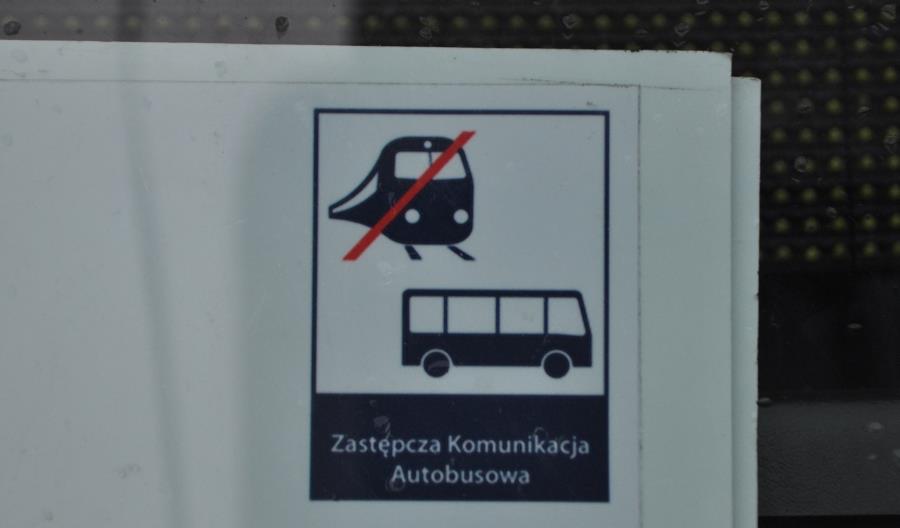 Częściowa komunikacja zastępcza między Skarżyskiem a Ostrowcem będzie utrzymana Częściowa komunikacja zastępcza między Skarżyskiem a Ostrowcem będzie utrzymana