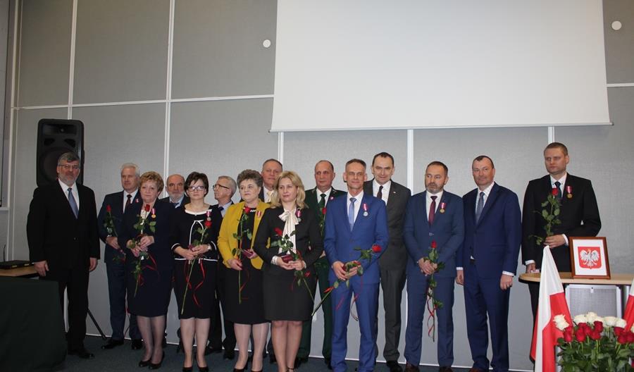 Pracownicy Kolei Mazowieckich otrzymali Medale za Długoletnią Służbę Pracownicy Kolei Mazowieckich otrzymali Medale za Długoletnią Służbę