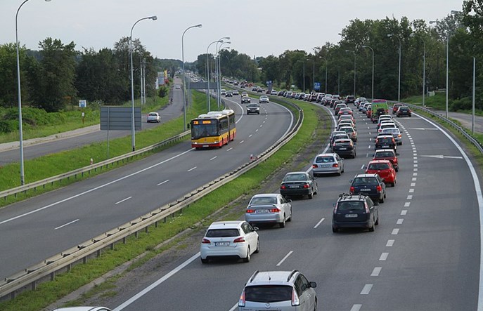 ZM: Jak zlikwidować korki zmianą samochodu na autobus