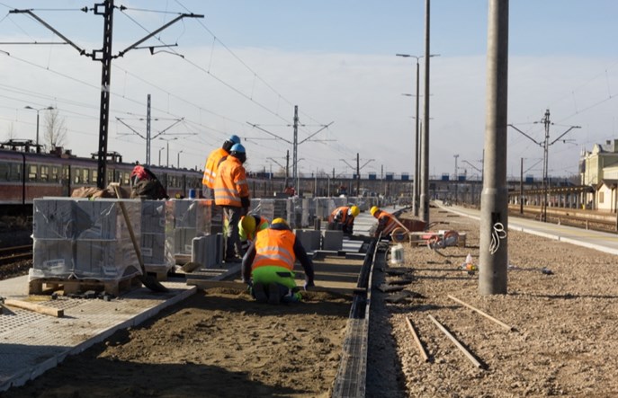 Świętokrzyskie: PLK budują nowe perony