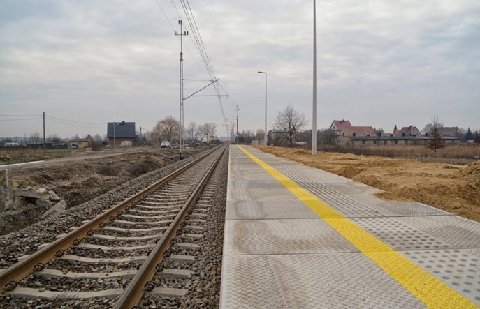 Pociągi z Legnicy do Lubina ominą cztery nowoczesne przystanki i stację