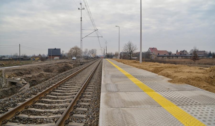 Pociągi z Legnicy do Lubina ominą cztery nowoczesne przystanki i stację Pociągi z Legnicy do Lubina ominą cztery nowoczesne przystanki i stację