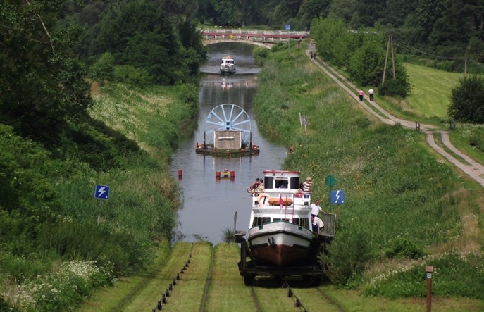Jachty na tory? Ekscentryczny pomysł posła PiS dla linii do Mrągowa i Mikołajek