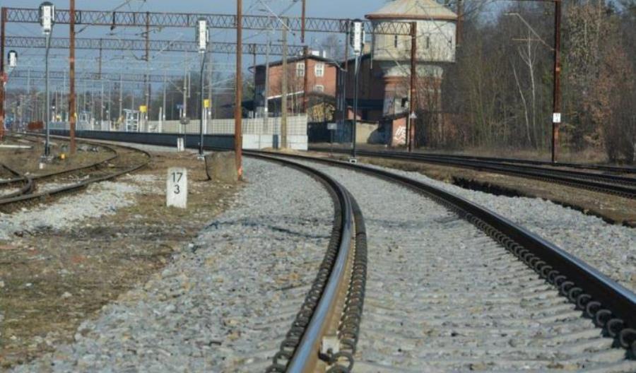 Reaktywacja pociągów z Wrocławia do Krotoszyna pod znakiem zapytania. Osunął się nasyp Reaktywacja pociągów z Wrocławia do Krotoszyna pod znakiem zapytania. Osunął się nasyp