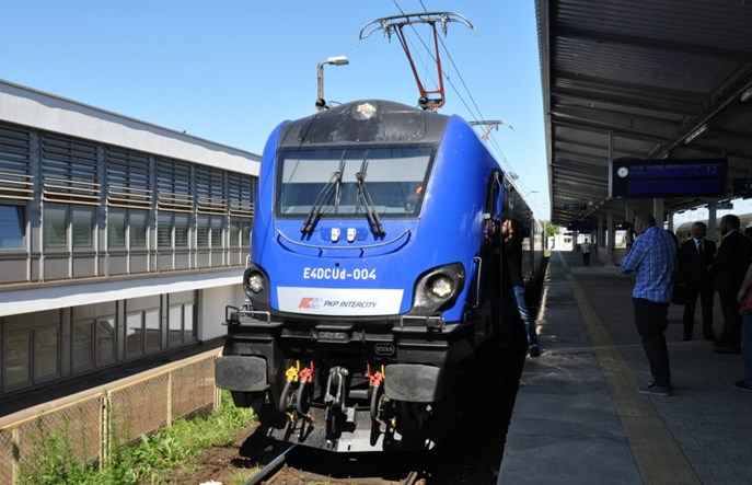 PKP Intercity podsumowały dzierżawę lokomotyw Griffin z Newagu