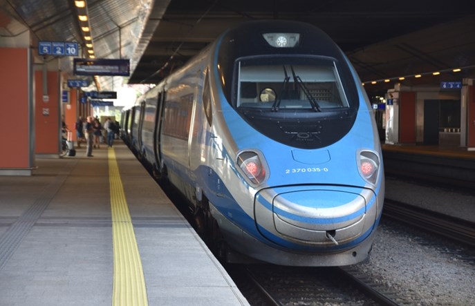 Poważne utrudnienia na Centralnej Magistrali Kolejowej