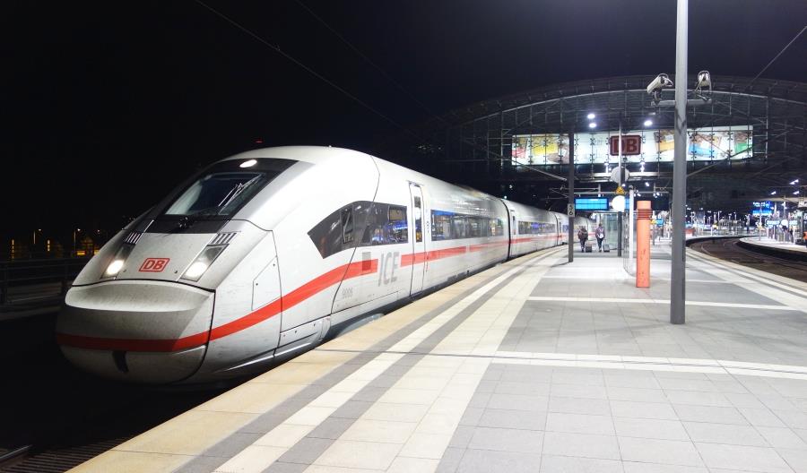 Produkcyjny problem z ICE 4. DB wstrzymało odbiory pociągów Produkcyjny problem z ICE 4. DB wstrzymało odbiory pociągów