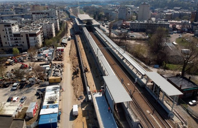 Bittel: Nie ma planu przesuwania środków z modernizacji torów