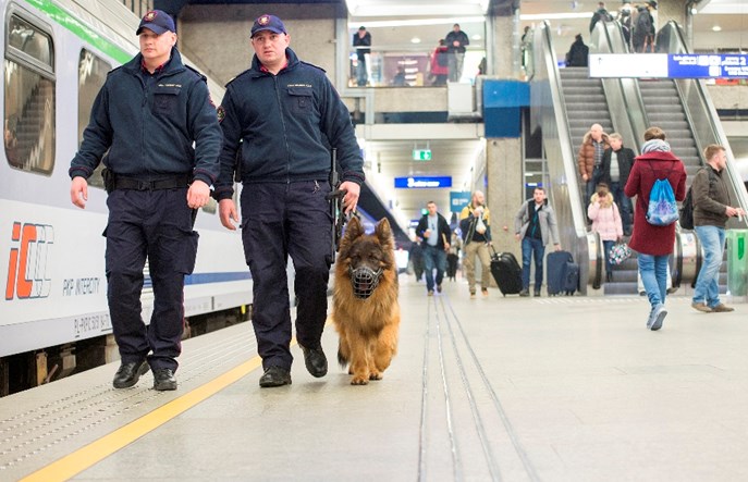 Przed majówką PLK przypomina o bezpieczeństwie, UTK o prawach pasażera