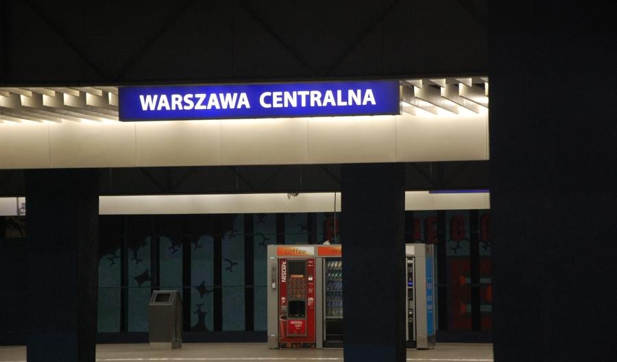 Sobotnie wykolejenie TLK Zamoyski na stacji Warszawa Centralna Sobotnie wykolejenie TLK Zamoyski na stacji Warszawa Centralna