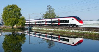 Stadler Giruno rozpoczął rozkładowe kursy z pasażerami