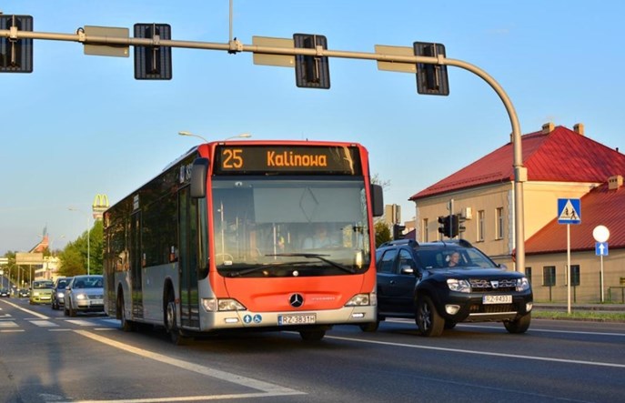 Rzeszów rozbuduje ITS. System wyłapie jadących na czerwonym