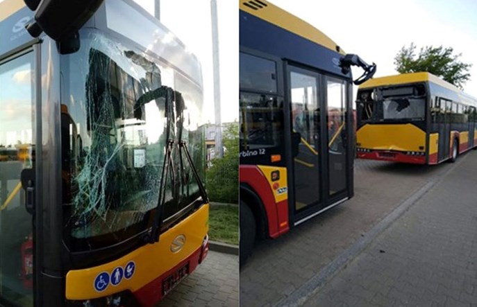 Łódź: Niegroźna stłuczka nowych Solarisów