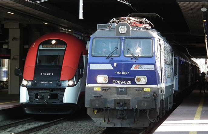 EU44 zastępowane przez EP09. Opóźnienia na trasie Warszawa – Berlin