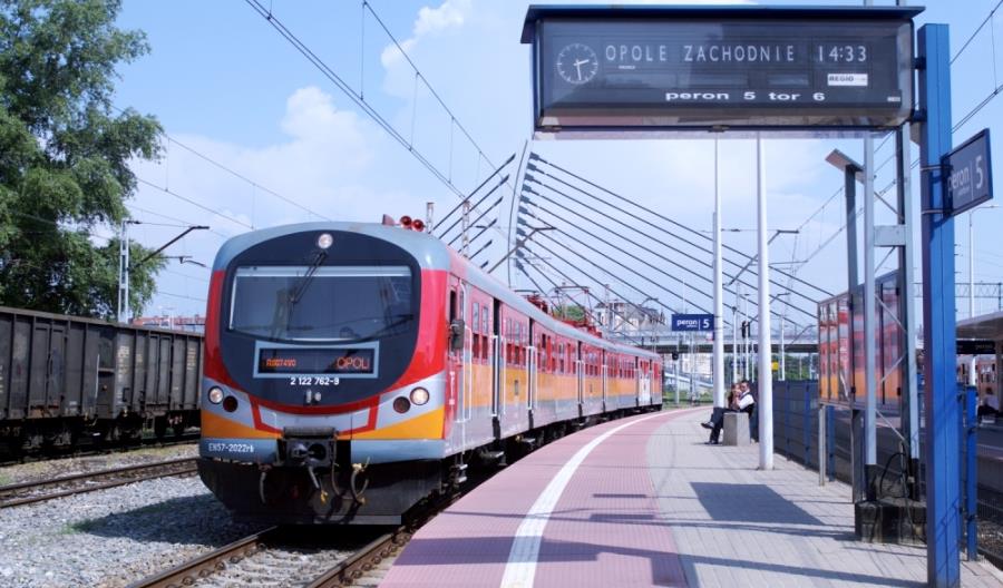 Opolskie wiąże się z Polregio do 2030 r. Z szansą na cztery nowe trasy Opolskie wiąże się z Polregio do 2030 r. Z szansą na cztery nowe trasy