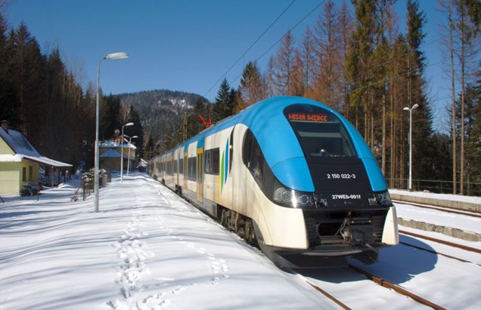 Trakcja PRKiI miała modernizować linię do Wisły, ale PLK unieważniła przetarg