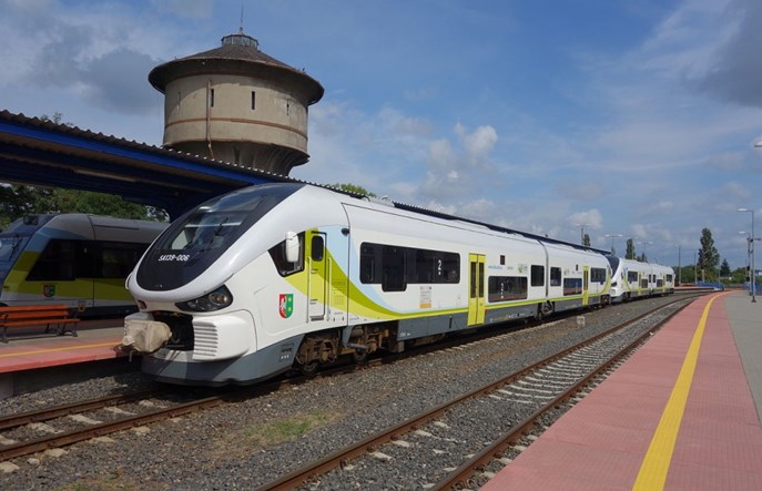 Wojewoda lubuski apeluje o współpracę ws. pociągów na Pol’And’Rock