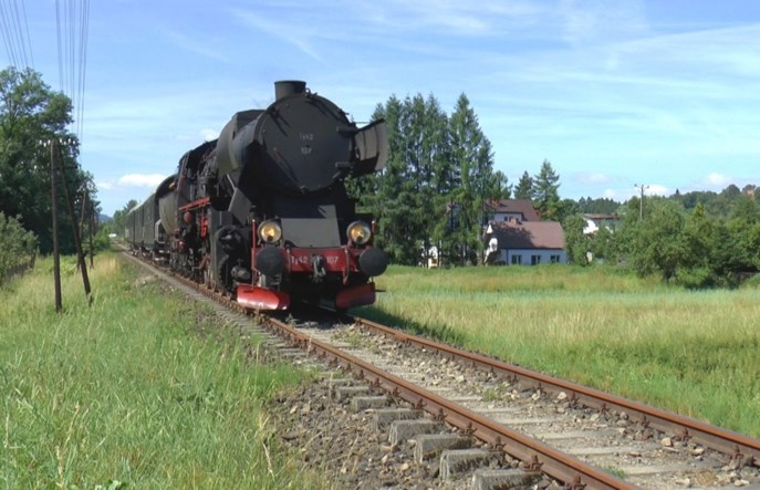 Ruszyły ogólnodostępne pociągi retro z Chabówki