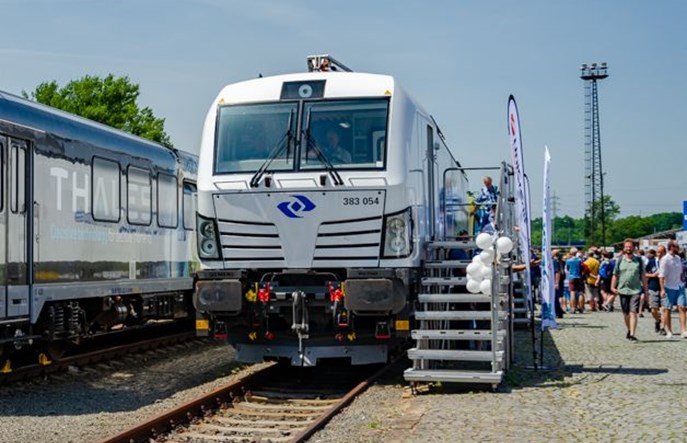 Sześciopak Vectronów. AWT odebrało trzy, kolejne zmierzają do PKP Cargo