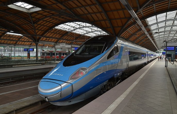 PKP Intercity z nowymi decyzjami o otwartym dostępie. Zmiany w ofercie EIC i EIP? 