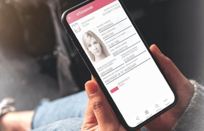 mTożsamość honorowana w każdym pociągu w Polsce